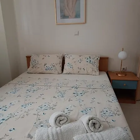 Apartment 3 Min From Station No2 Private Free Parking
